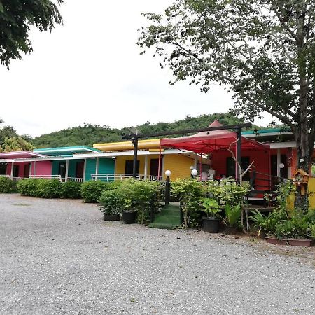 Banrimkhao Pakchong Vila Exterior foto